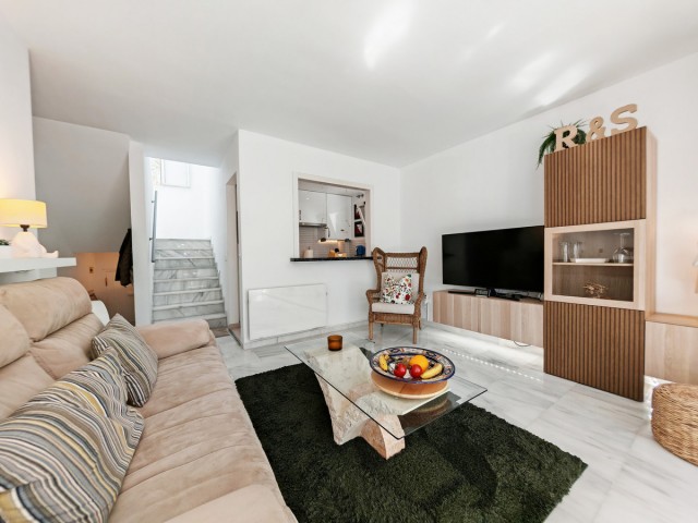 Huoneisto, Costabella, R5185375