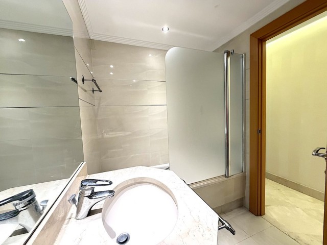 2 Schlafzimmer Apartment in San Pedro de Alcántara