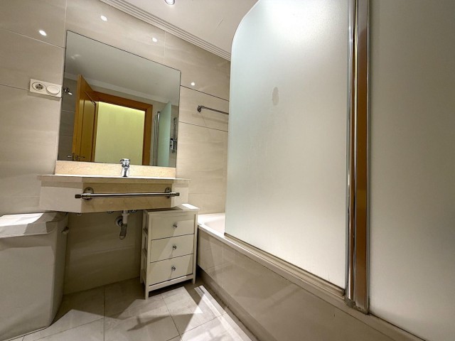 2 Schlafzimmer Apartment in San Pedro de Alcántara