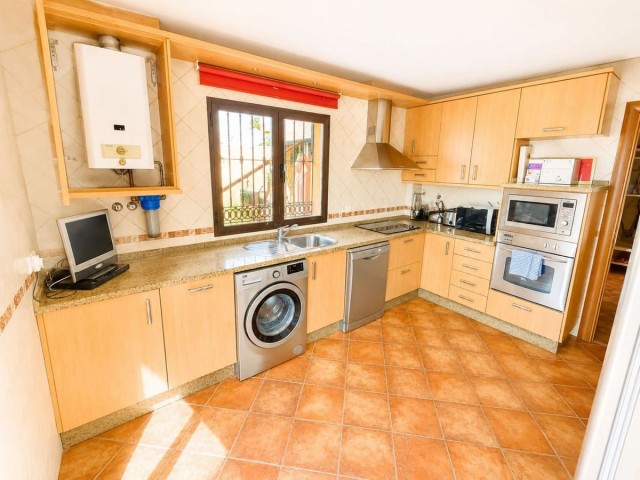4 Bedrooms Villa in Benalmadena