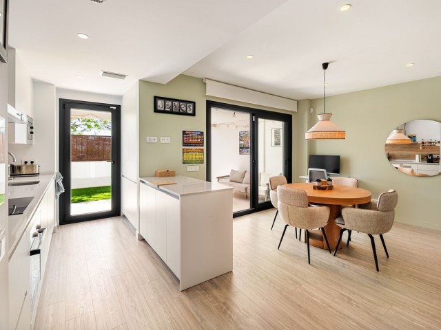 Appartement avec 2 Chambres  à Estepona
