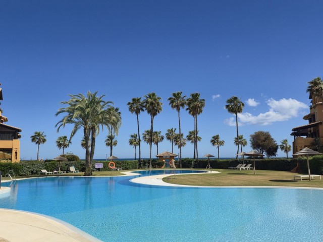 Appartement avec 3 Chambres  à Estepona