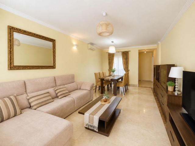 Appartement avec 2 Chambres  à Estepona