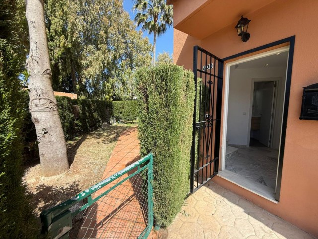 4 Soveroms Villa i Manilva