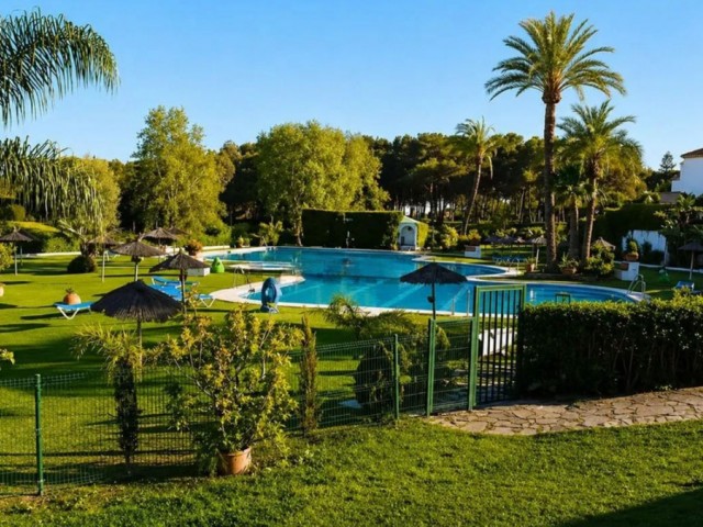 Leilighet, El Paraiso, R5383957