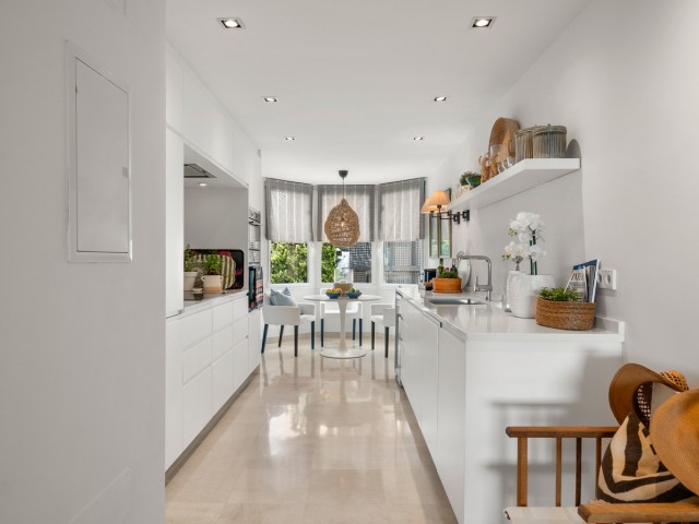 3 Schlafzimmer Apartment in Nueva Andalucía