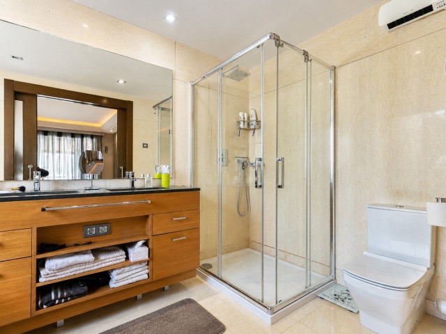 Appartement avec 3 Chambres  à Benahavís