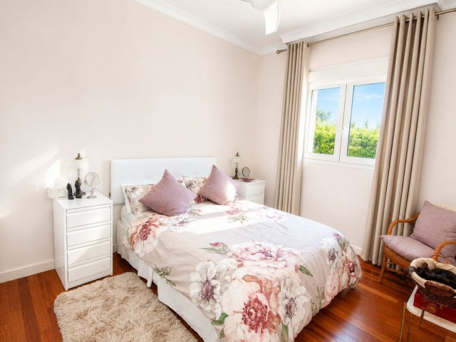 6 Slaapkamer Villa in Sierrezuela