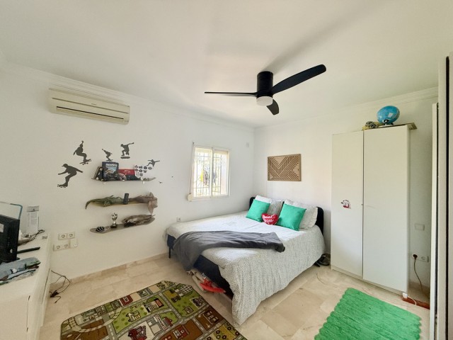5 Schlafzimmer Villa in Nueva Andalucía