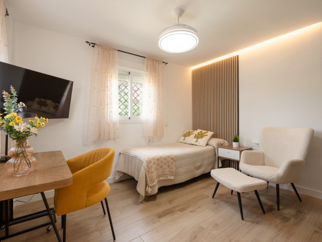 4 Schlafzimmer Reihenhaus in Nueva Andalucía