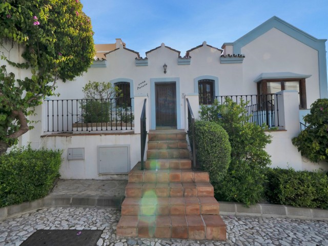3 Bedrooms Townhouse in Benahavís