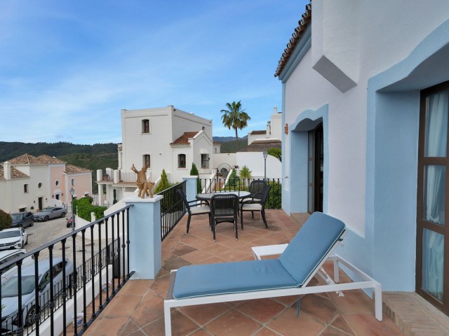 3 Bedrooms Townhouse in Benahavís