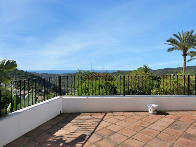 3 Bedrooms Townhouse in Benahavís
