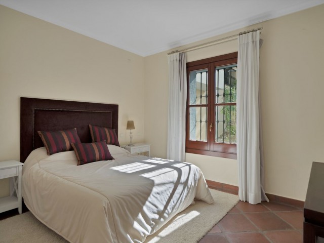 3 Bedrooms Townhouse in Benahavís