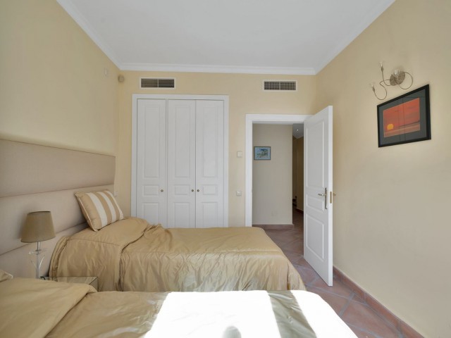 3 Bedrooms Townhouse in Benahavís