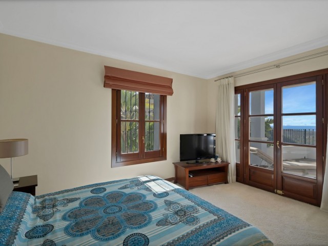 3 Bedrooms Townhouse in Benahavís
