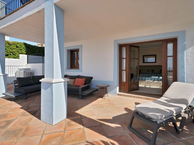 3 Bedrooms Townhouse in Benahavís