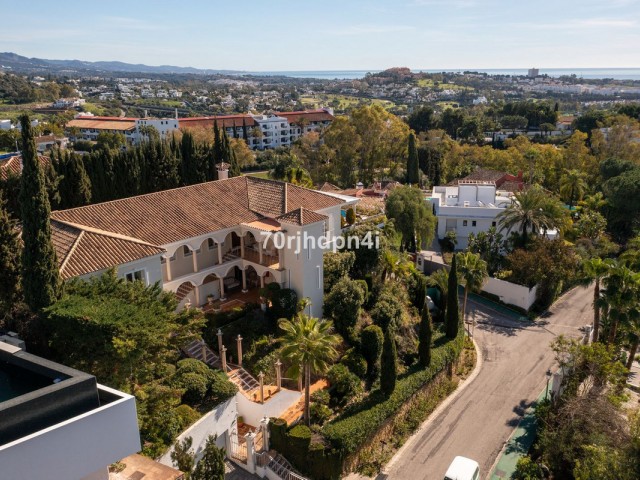 Villa avec 6 Chambres  à Benahavís