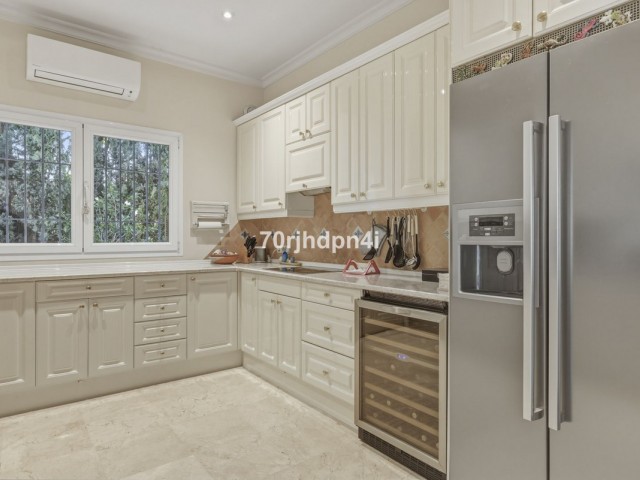 Villa avec 6 Chambres  à Benahavís