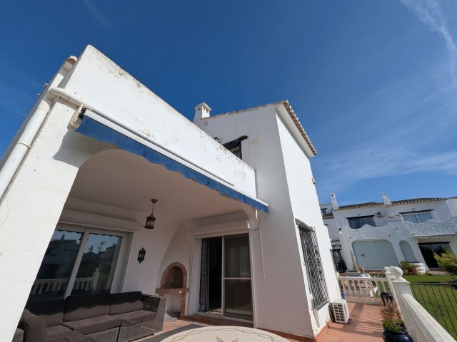 3 Bedrooms Townhouse in Calahonda