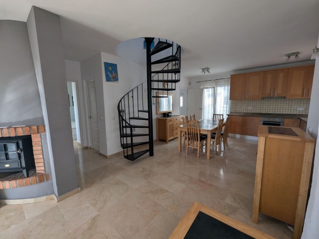 3 Bedrooms Townhouse in Calahonda