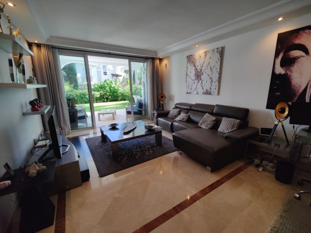 2 Bedrooms Apartment in Puerto Banús