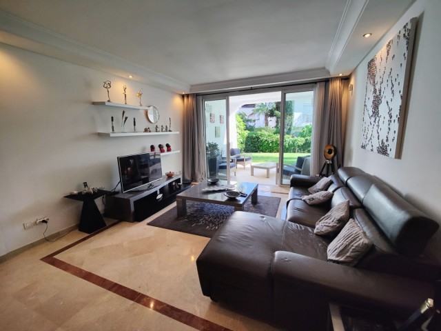 2 Bedrooms Apartment in Puerto Banús