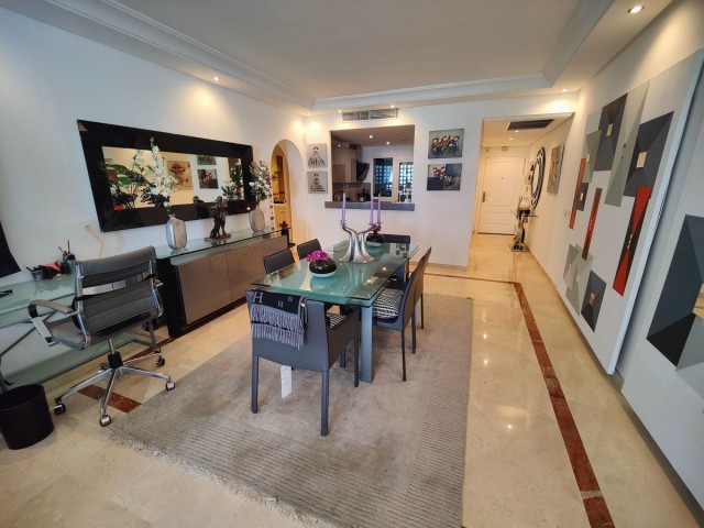 2 Bedrooms Apartment in Puerto Banús