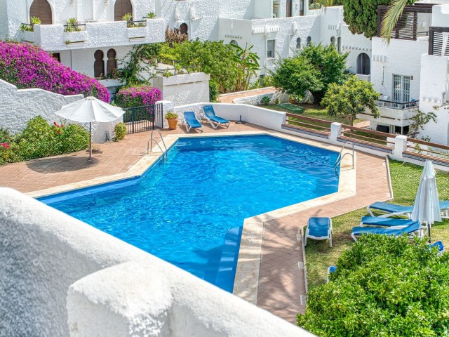 3 Schlafzimmer Reihenhaus in Nueva Andalucía