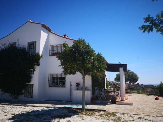 Villa avec 4 Chambres  à Estepona