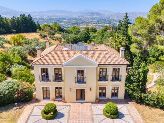6 Bedrooms Villa in Alhaurín el Grande
