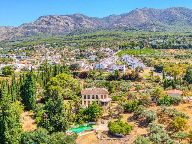 6 Bedrooms Villa in Alhaurín el Grande