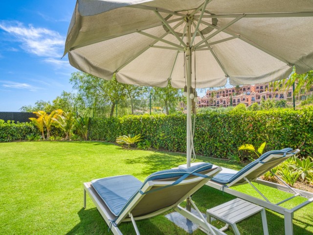 3 Bedrooms Villa in Estepona
