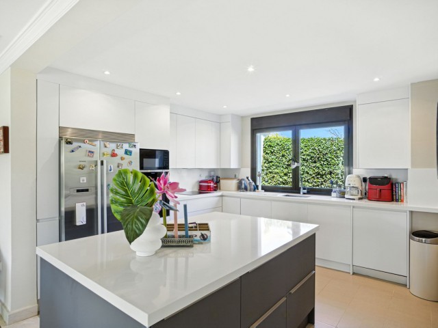 3 Bedrooms Villa in Estepona