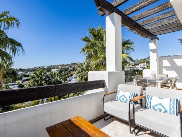 3 Bedrooms Apartment in Benahavís
