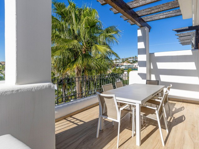 3 Bedrooms Apartment in Benahavís