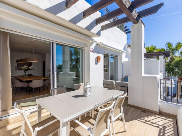 3 Bedrooms Apartment in Benahavís