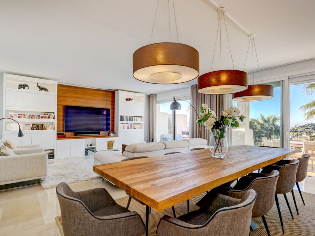 3 Bedrooms Apartment in Benahavís