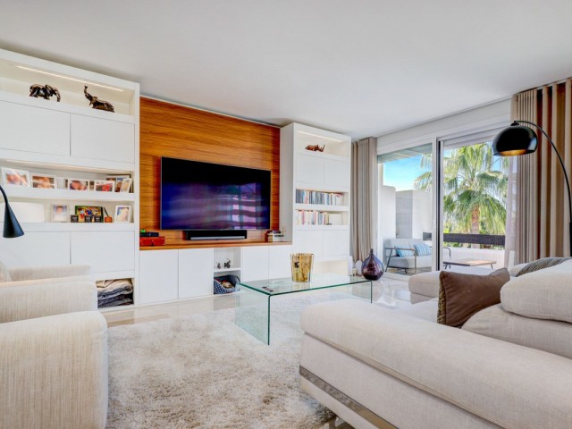 3 Bedrooms Apartment in Benahavís