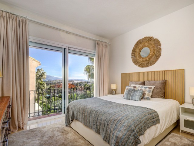 3 Bedrooms Apartment in Benahavís