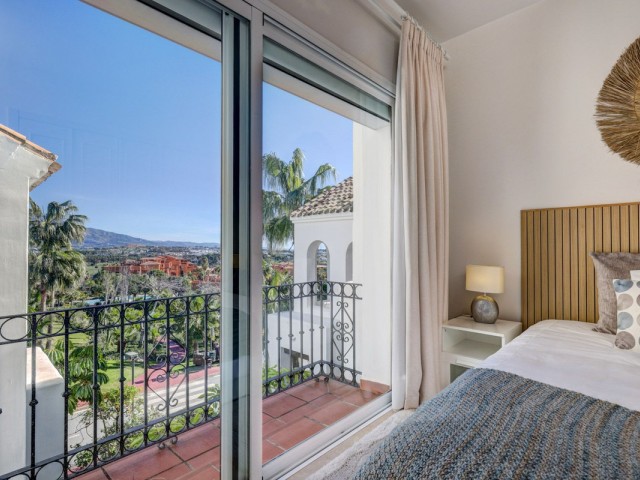 3 Bedrooms Apartment in Benahavís