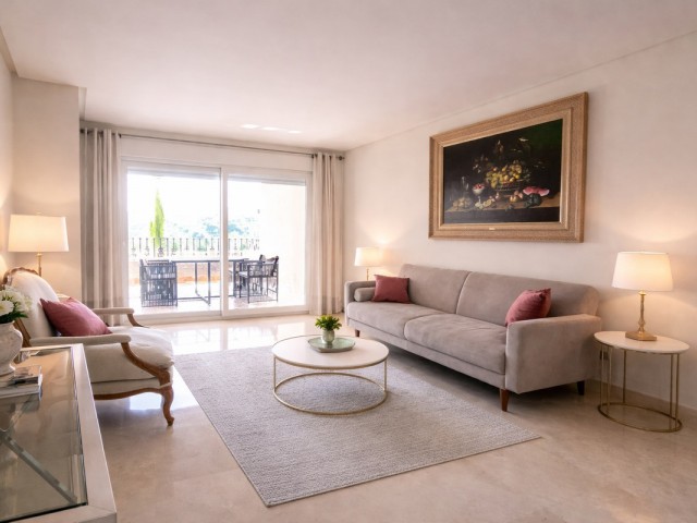 Apartamento con 2 Dormitorios  en Nueva Andalucía