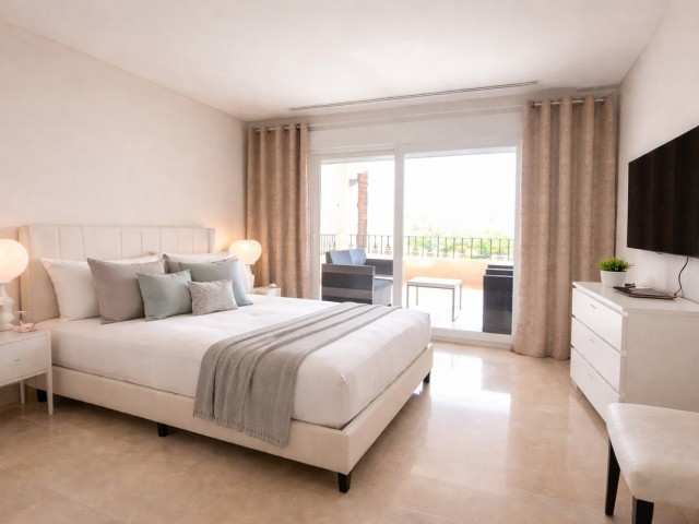 Apartamento con 2 Dormitorios  en Nueva Andalucía