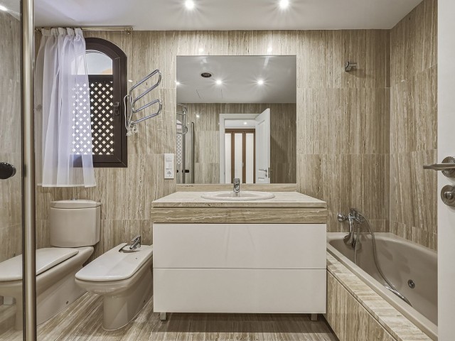 2 Schlafzimmer Reihenhaus in Bahía de Marbella
