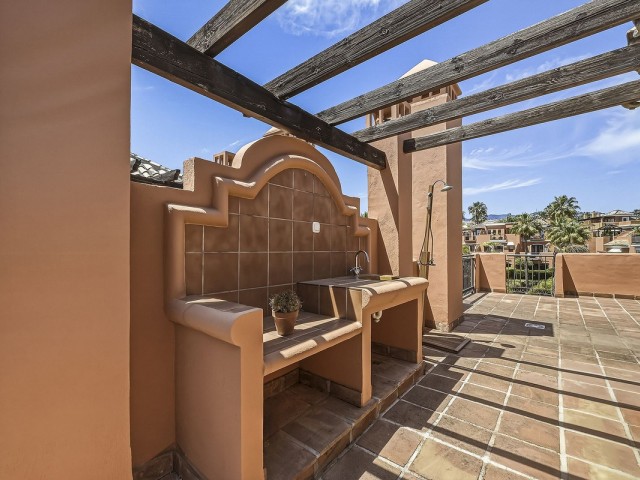 2 Schlafzimmer Reihenhaus in Bahía de Marbella