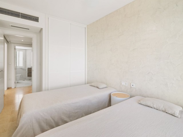 4 Bedrooms Townhouse in Costabella