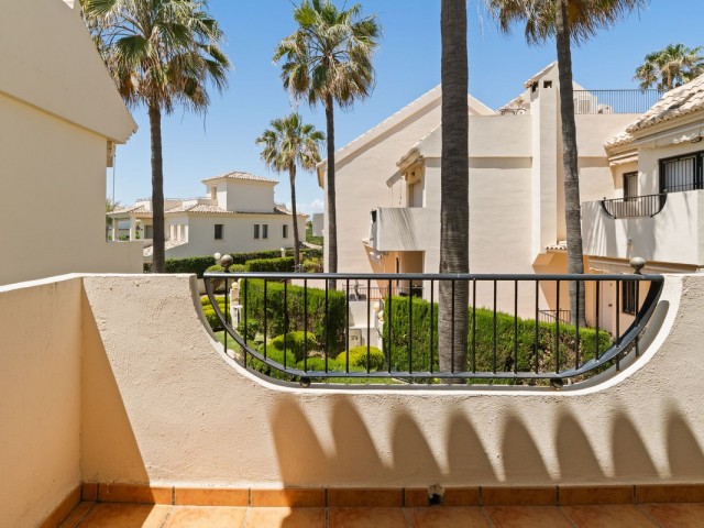 4 Bedrooms Townhouse in Costabella