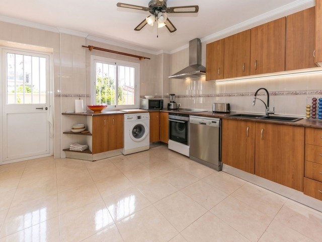 5 Bedrooms Villa in Mijas