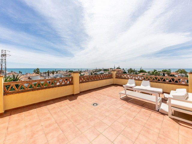 5 Bedrooms Villa in Mijas