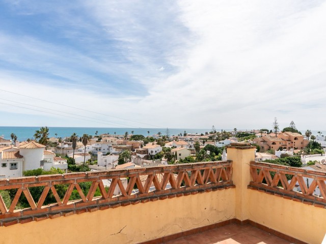 5 Bedrooms Villa in Mijas